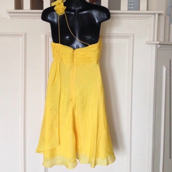 Aidan Mattox size 4 dress. Yellow. Worn once - Picture 2 of 4